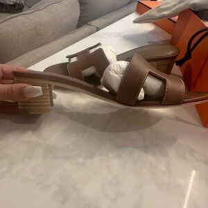Hermès Oasis Sandals - Brand New